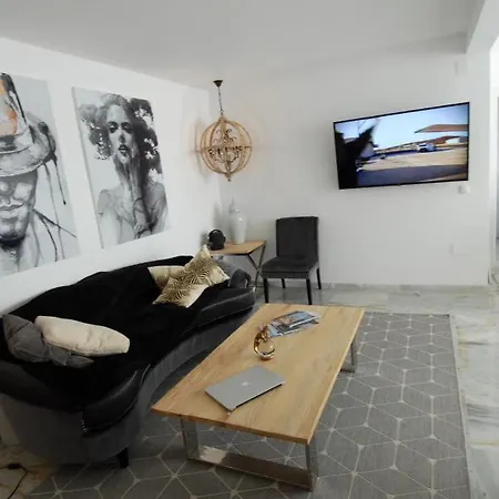 Little Paradise Close To La Sala In Puerto Banus / Quiet فيلة